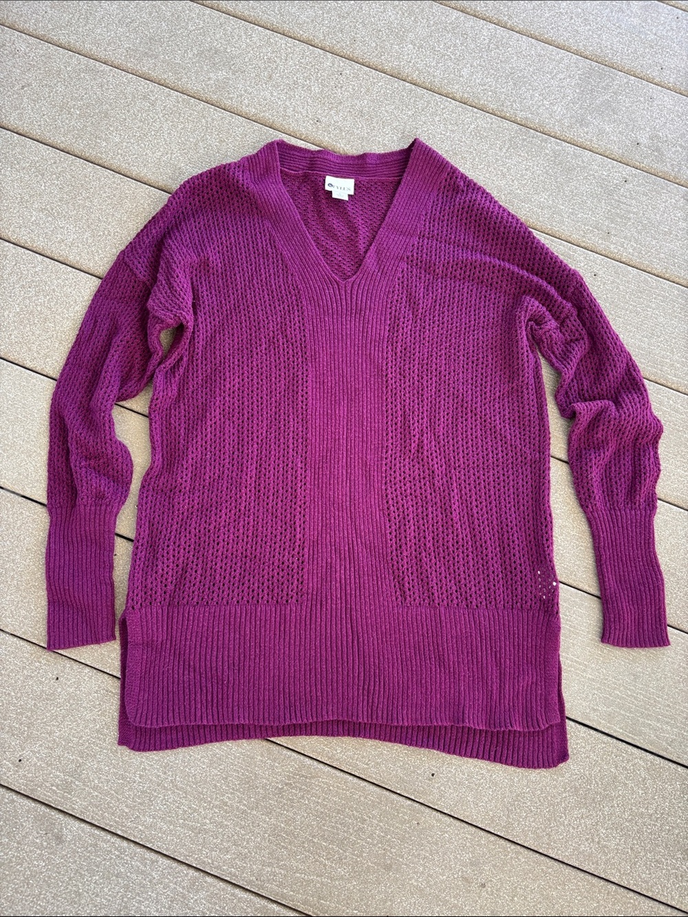 STYLUS Plum V-Neck Open-Knit Sweater
